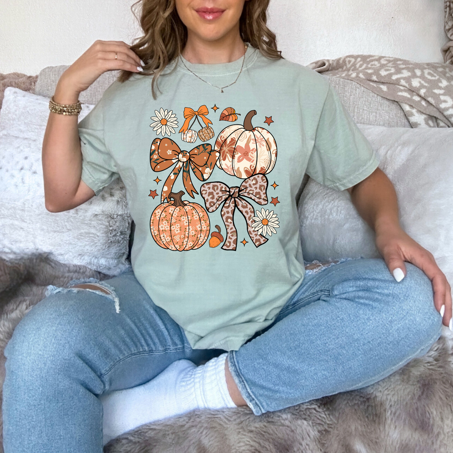 Bows and pumpkins